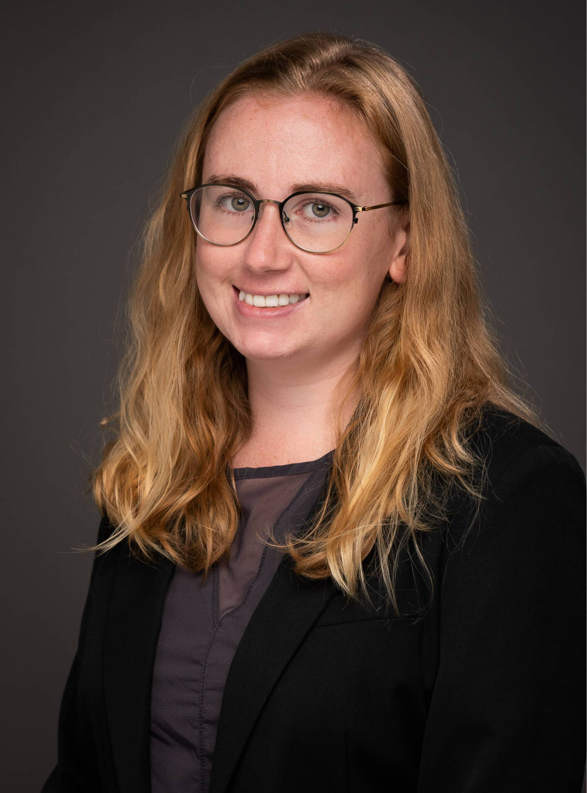 Hannah Rainey headshot